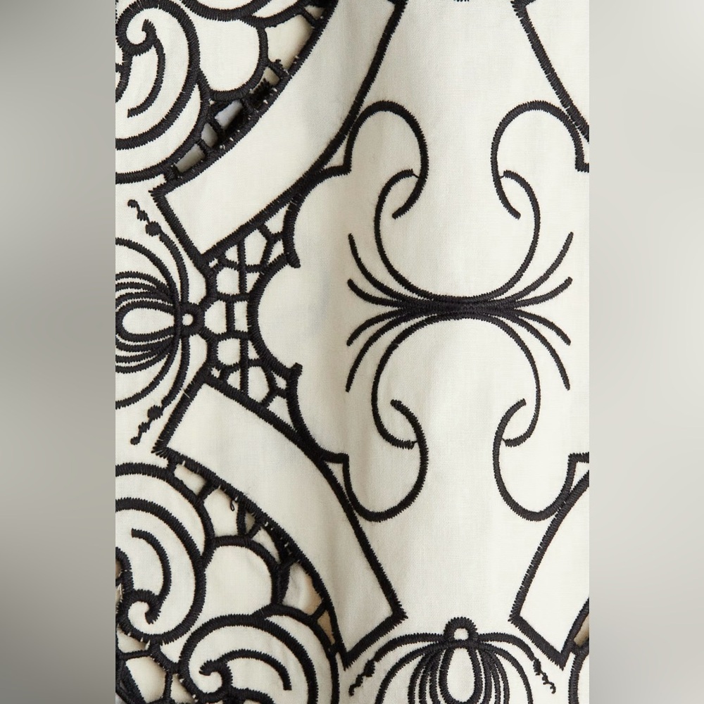 H&M NWT EMBROIDERED CREAM AND BLACK SHIRT - Picture 7 of 9